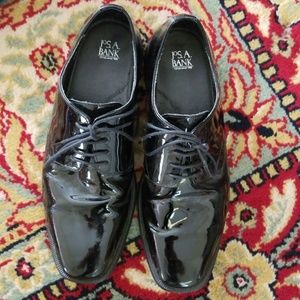 Tuxedo  patent leather shoes